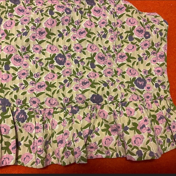 Only purple flowers 100% cotton cropped ruffle tank blouse NWT - Picture 4 of 12